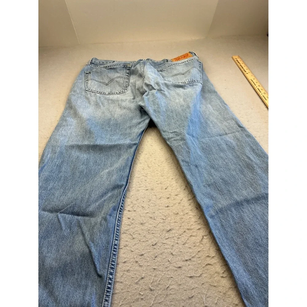 Levis preowned these
